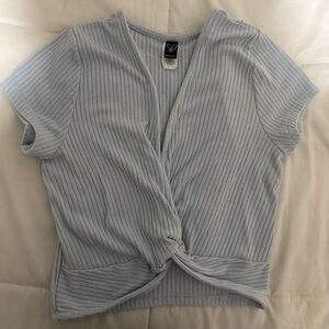 Windsor preloved.Light Blue Ribbed Twist-Front Women's Top.